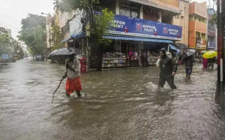 ఎవరూ బయటకు రావొద్దు.. తీవ్రమైన తుఫానుగా మారిన మొంథా..ఏపీకి అతిపెద్ద ముప్పు