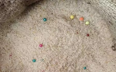 రేషన్ బియ్యంలో పెళ్లి తలంబ్రాలు! బస్తాలు చూసి షాక్ అయిన జనం, అసలేం జరిగింది?